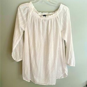 NWOT. Cotton breathable top.